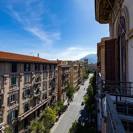 Novecento Bed and Breakfast Παλέρμο
